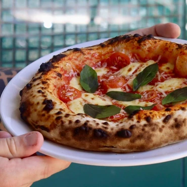 Imagem - Nova pizzaria do ES tem da clássica marguerita à pizza de creme brûlée