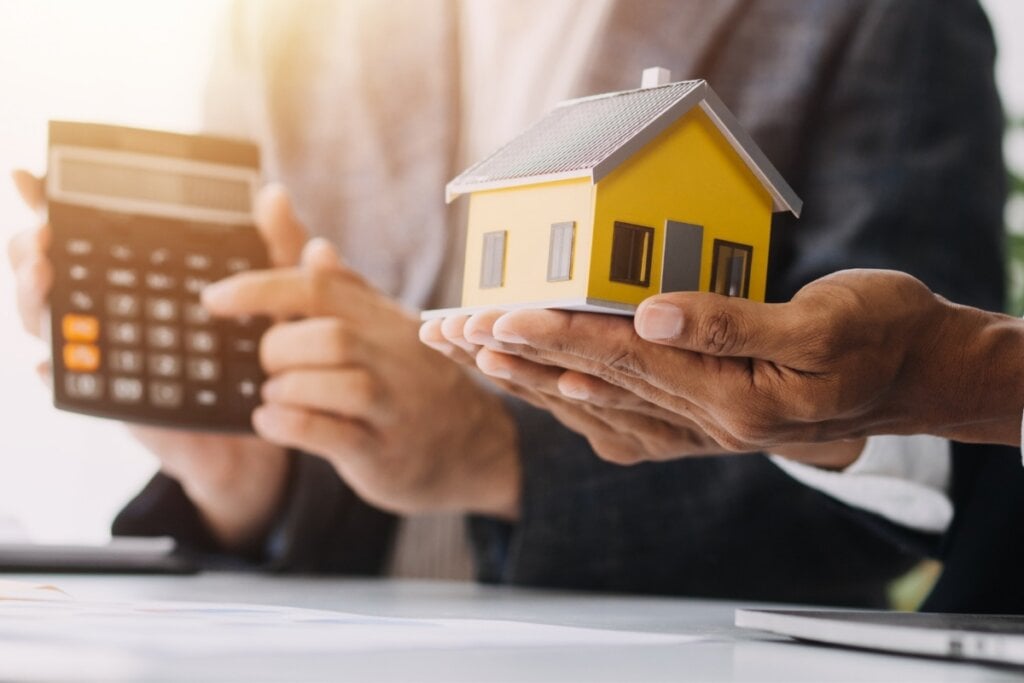 A antecipação da compra volta a ganhar força como estratégia em ciclos de retomada do mercado imobiliário (Imagem: ARMMY PICCA | Shutterstock)
