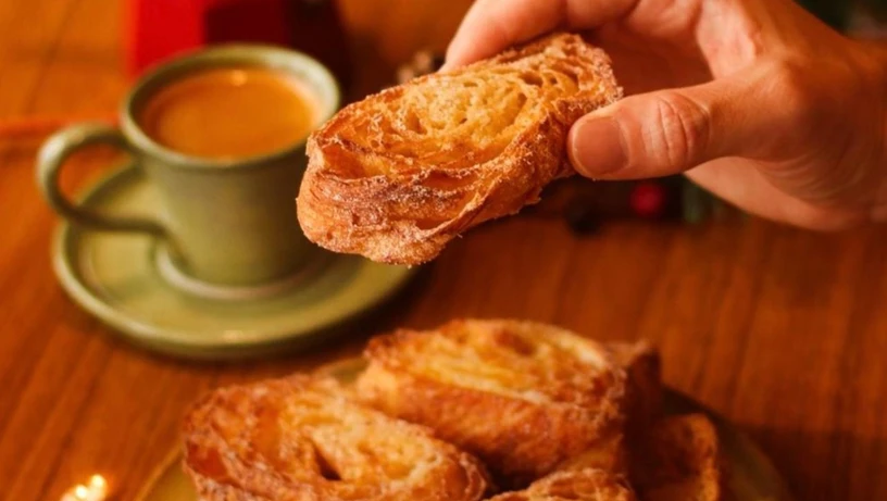 Rabanadas de croissant da padaria artesanal O Pão da Ju