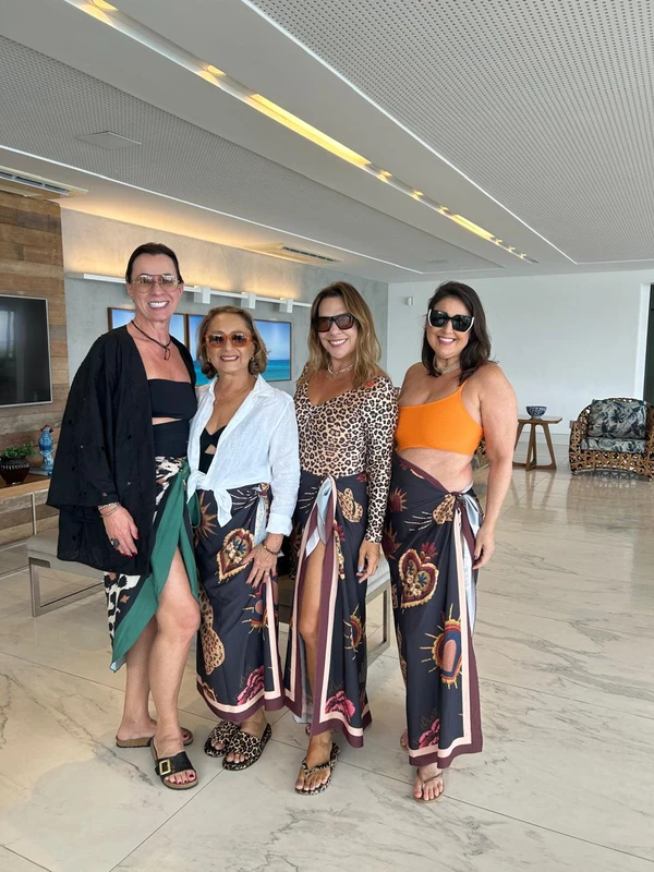 Luciana Almeida, Nazaré Neves, Andréia Lopes e Renata Rasseli