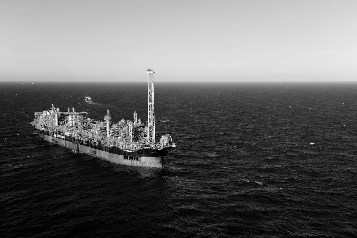 Plataforma P-58, da Petrobras, no campo de Jubarte, no litoral sul do Espírito Santo