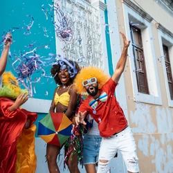 Confira os dias em que o Carnaval será celebrado e como se preparar para os bloquinhos sem passar perrengue