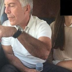 Vítimas pediram retirada de documentos ao descobrirem que o Departamento de Justiça americano incluiu nomes e imagens que poderiam identificá-las nos últimos arquivos publicados na sexta-feira (30/1).