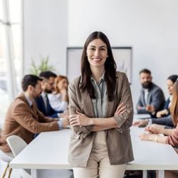 Técnica baseada na neurociência ajuda líderes a ativar empatia, alinhar equipes e criar unidade de propósito nas organizações