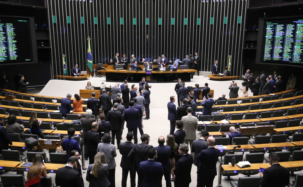 Discussão e votação de propostas na Câmara dos Deputados
