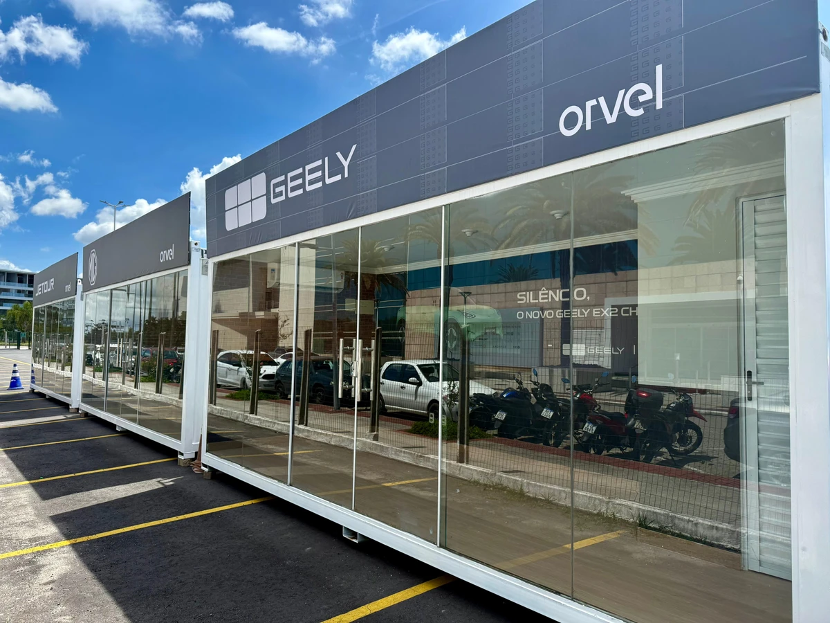 Operação de venda de automóveis montada pelo Shopping Vitória