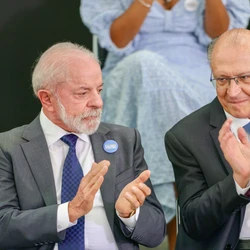 Planalto diz não ter sido consultado pelo Congresso sobre projeto de reformulação de carreiras aprovado na terça-feira (3)