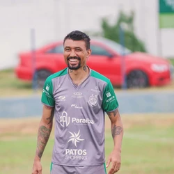 Jogador está pré-registrado no BID e pode reestrear pela Locomotiva nesta quinta-feira