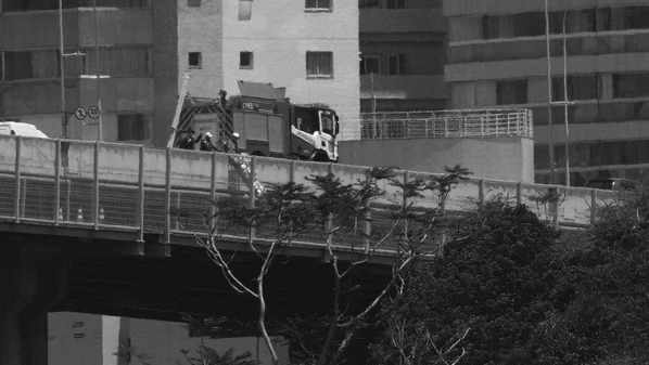 Desde a ampliação da estrutura, inaugurada em 2023, a Linha Verde, exclusiva para motocicletas, ônibus, táxis, caminhões pequenos e veículos de emergência, vem sendo mal utilizada por motoristas de veículos que não poderiam estar ali