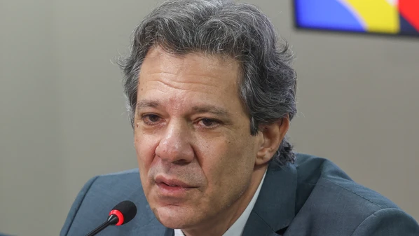 Colaboradores, antes hesitantes, já dão como certo lançamento da candidatura do ministro do governo Lula