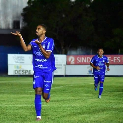 Alvianil faz grande apresentação no Salvador Costa e acaba com qualquer chance do Brancão Polenteiro de permanecer na primeira divisão