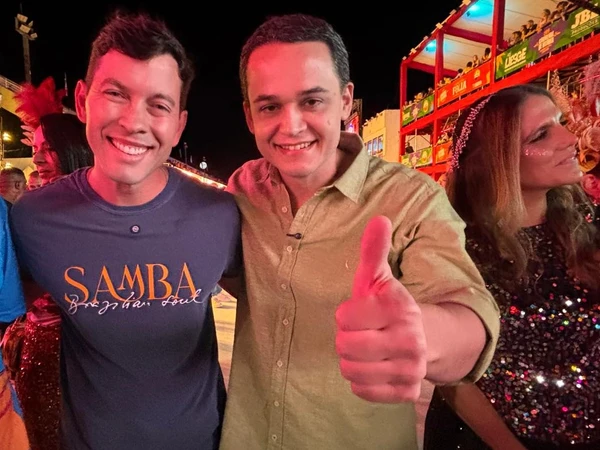 Arnaldinho (de camiseta azul) e Pazolini sambaram na cara dos aliados do governador