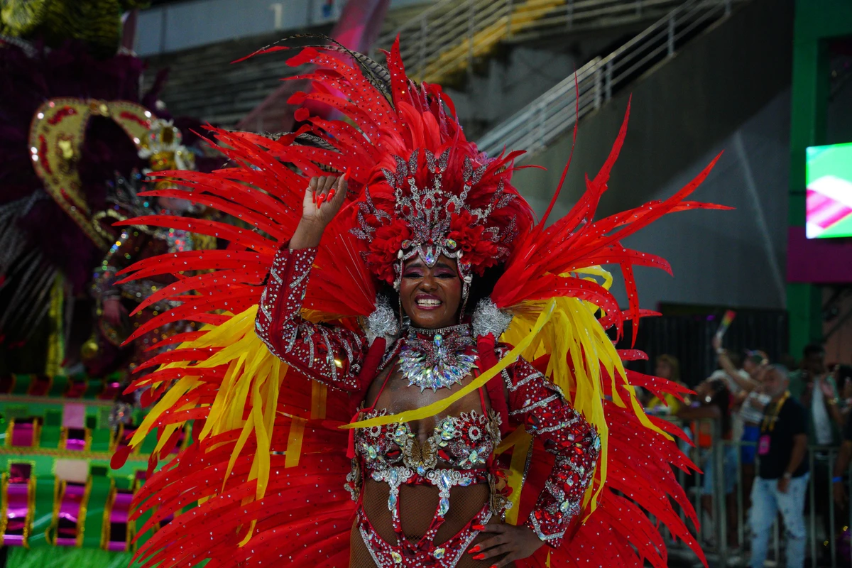 Confira o desfile da Imperatriz do Forte no Carnaval 2026 por Fernando Madeira