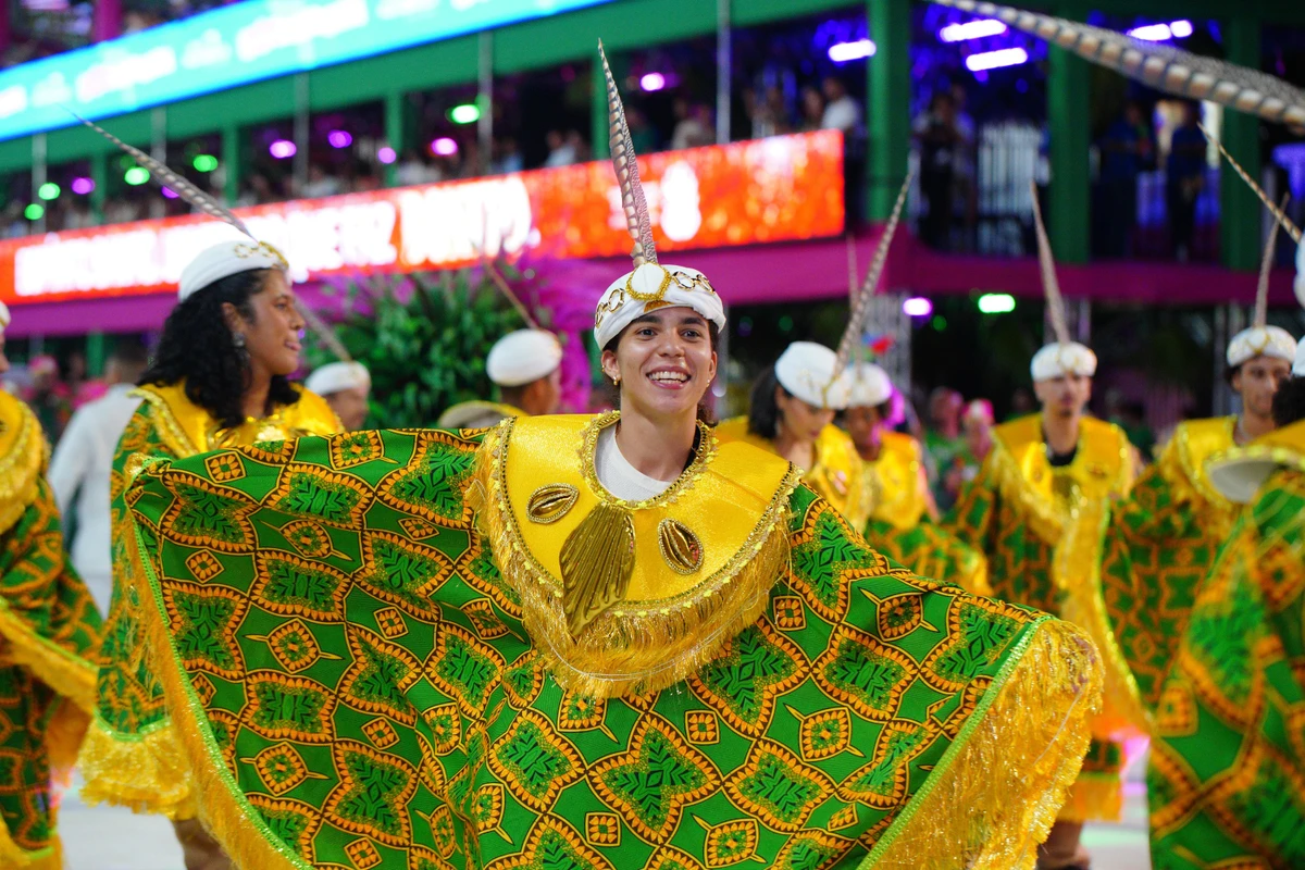 Confira o desfile da Imperatriz do Forte no Carnaval 2026 por Fernando Madeira