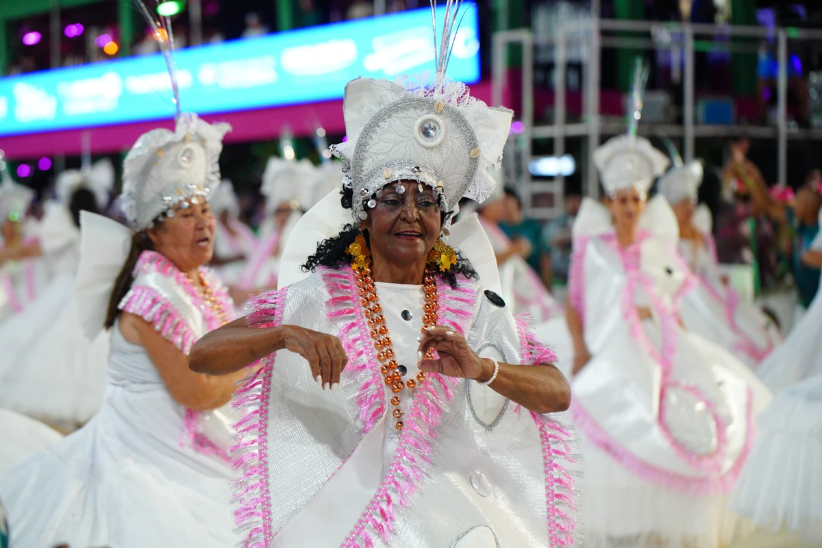 Confira o desfile da Imperatriz do Forte no Carnaval 2026 por Fernando Madeira