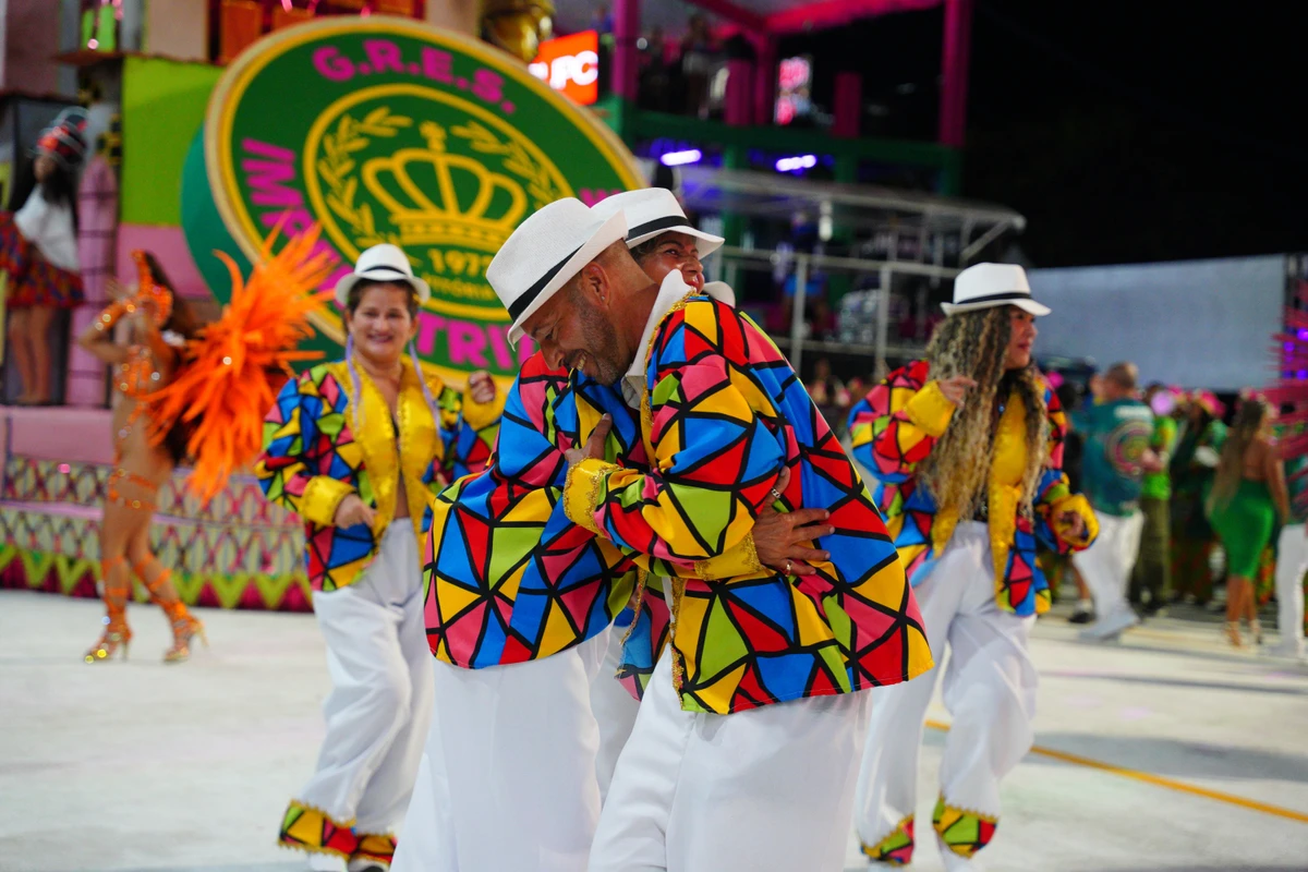Confira o desfile da Imperatriz do Forte no Carnaval 2026 por Fernando Madeira