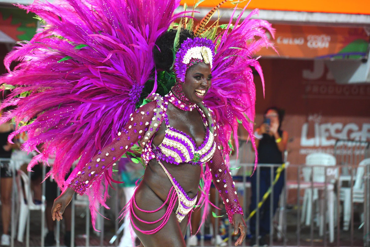 Confira o desfile da Imperatriz do Forte no Carnaval 2026 por Fernando Madeira
