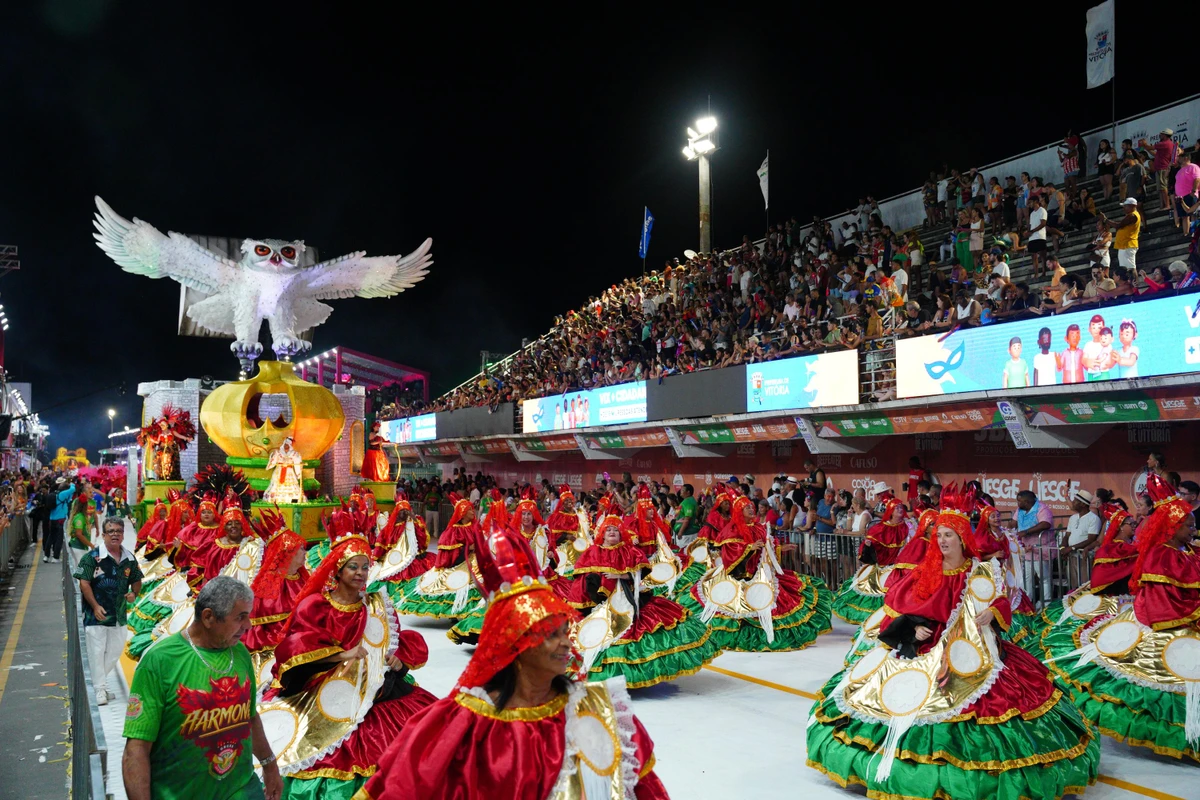Confira o desfile da Jucutuquara no Carnaval 2026 por Fernando Madeira