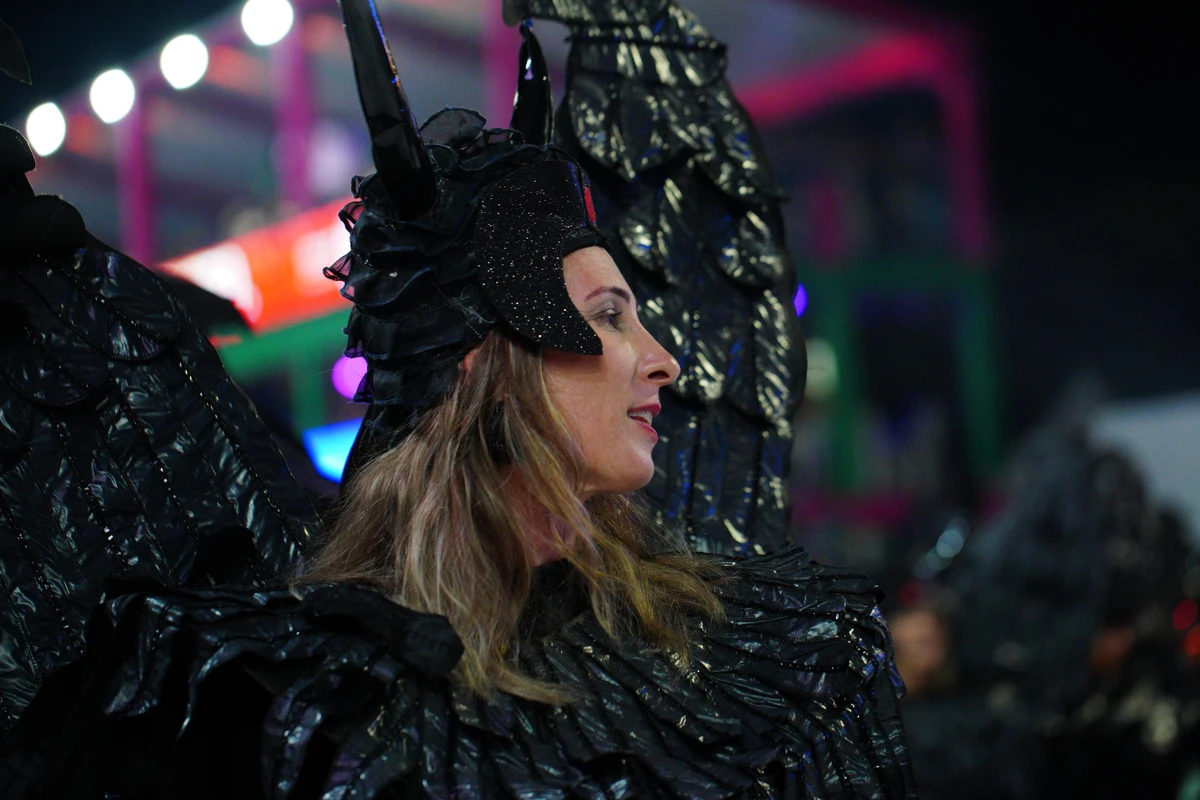 Confira o desfile da Jucutuquara no Carnaval 2026 por Fernando Madeira