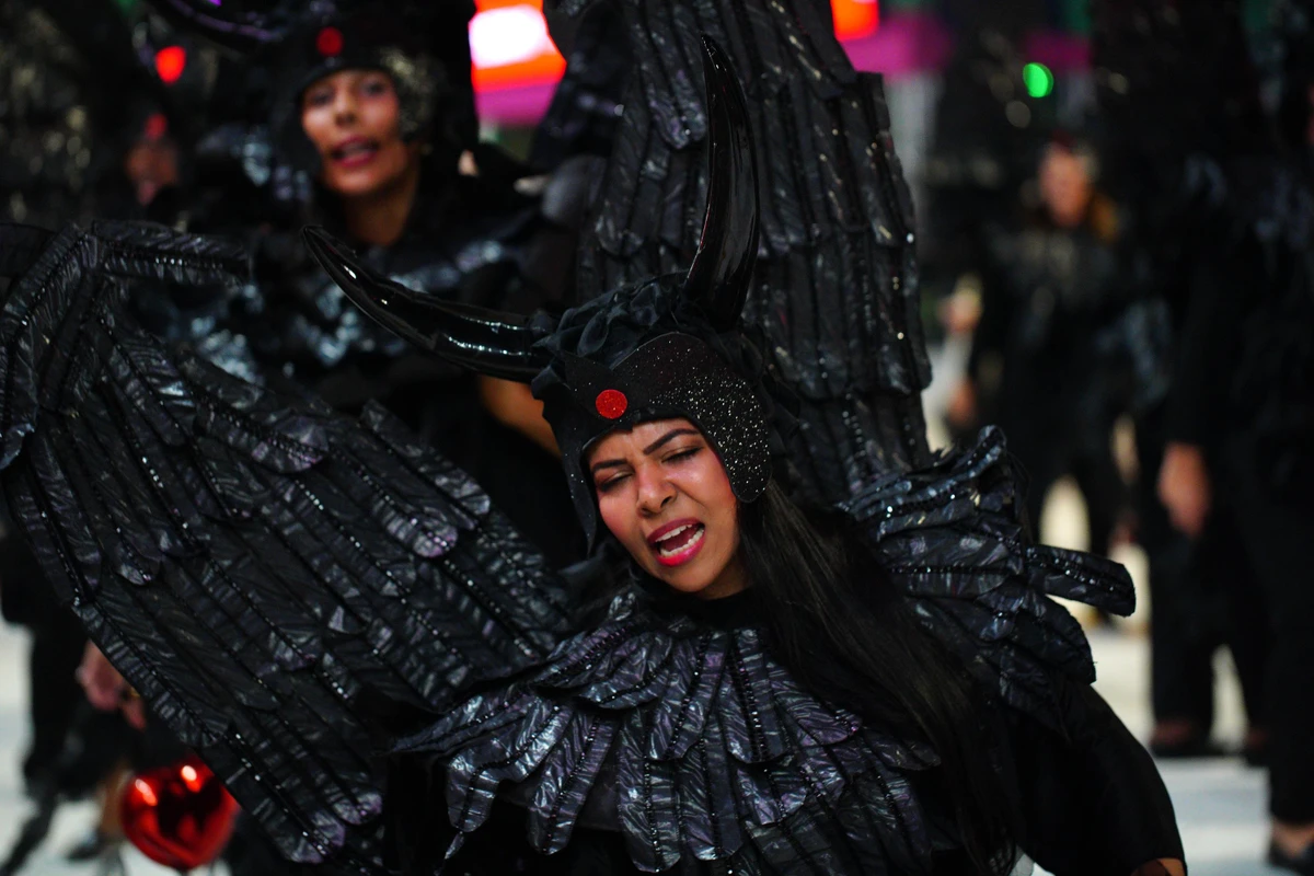 Confira o desfile da Jucutuquara no Carnaval 2026 por Fernando Madeira