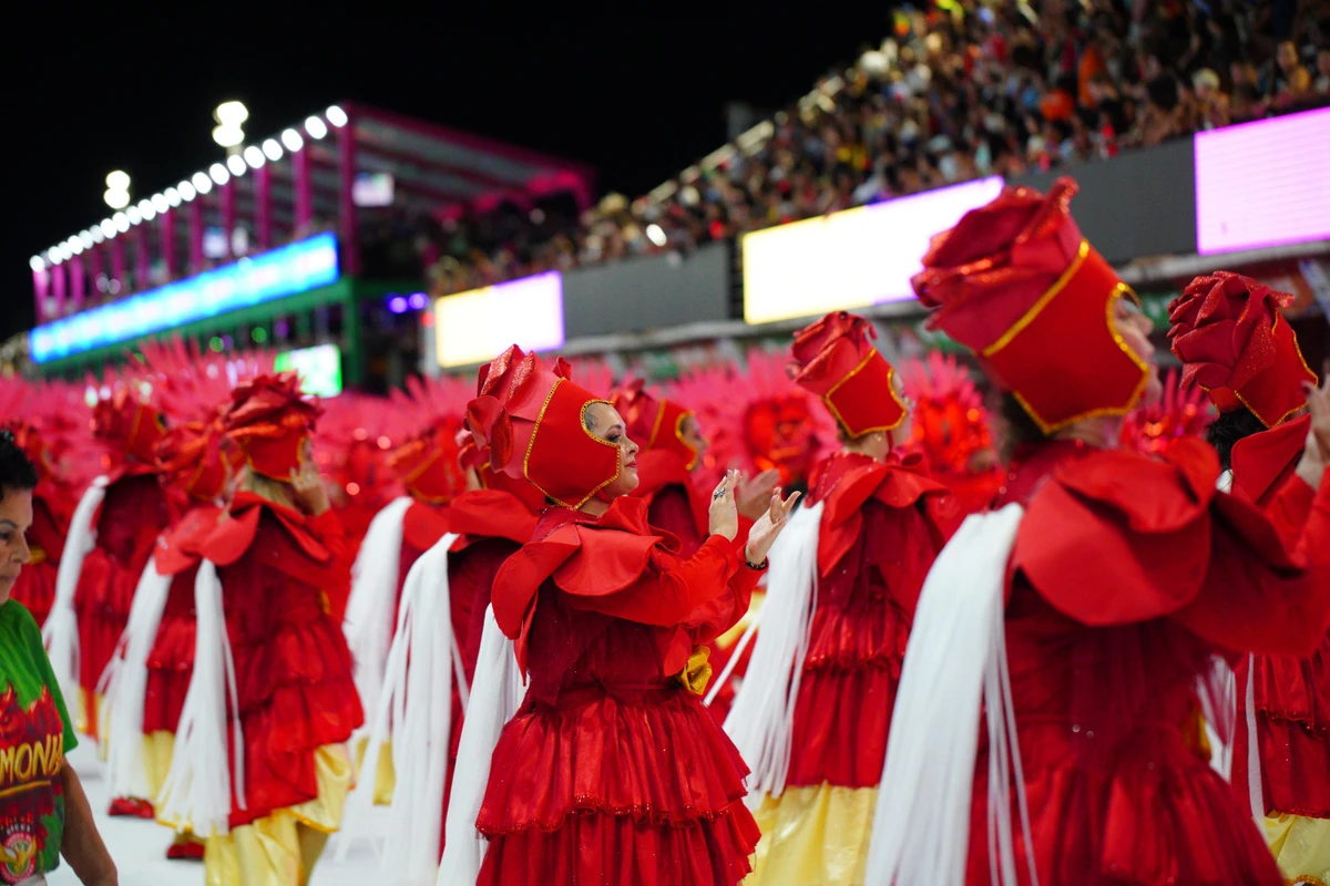 Confira o desfile da Jucutuquara no Carnaval 2026 por Fernando Madeira