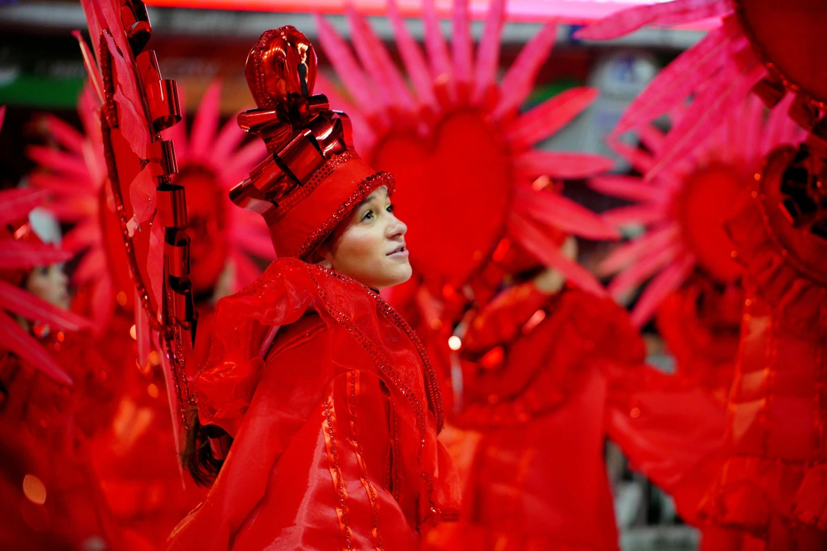Confira o desfile da Jucutuquara no Carnaval 2026 por Fernando Madeira