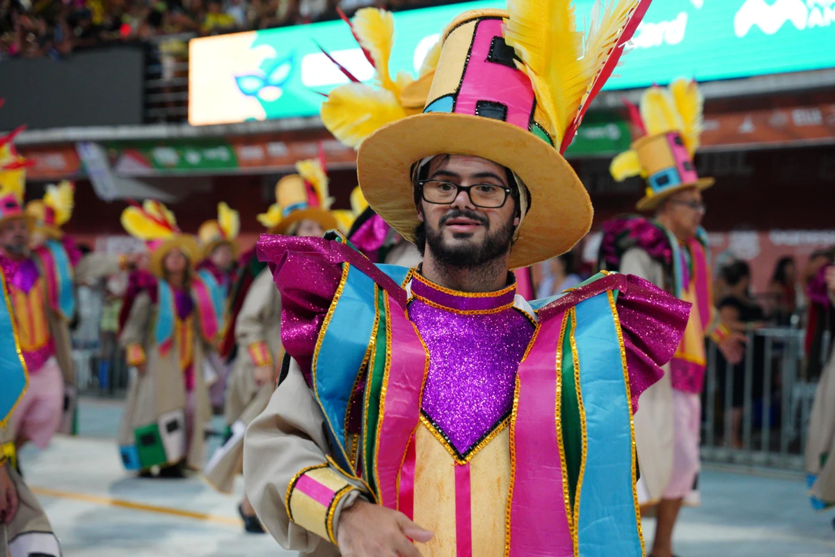 Confira o desfile da Jucutuquara no Carnaval 2026 por Fernando Madeira