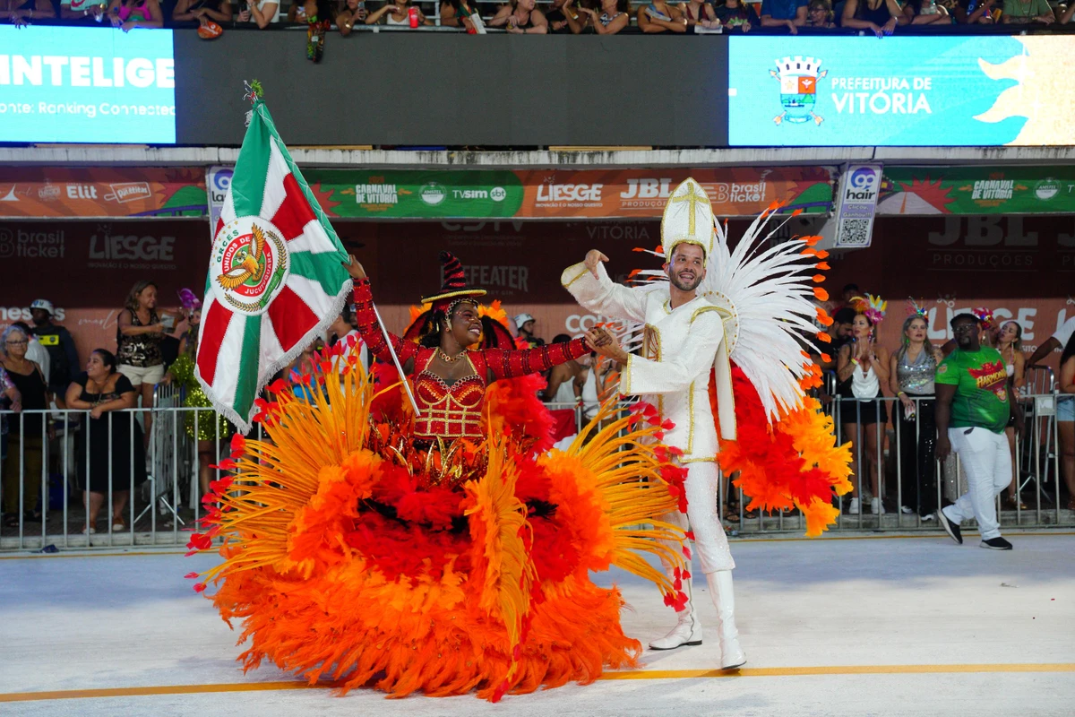 Confira o desfile da Jucutuquara no Carnaval 2026 por Fernando Madeira