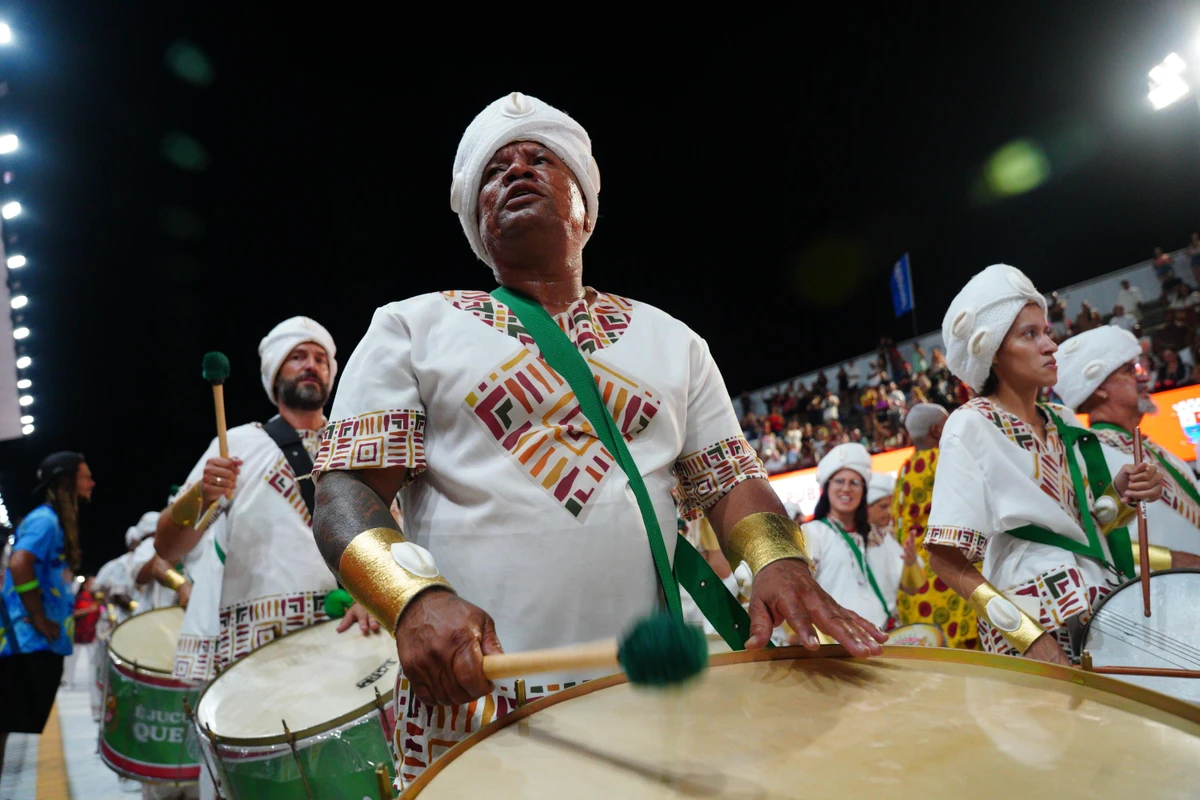 Confira o desfile da Jucutuquara no Carnaval 2026 por Fernando Madeira