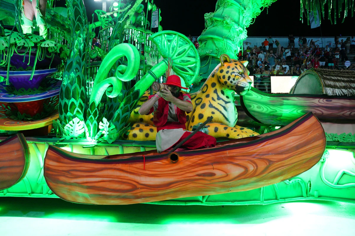 Confira o desfila da MUG no Carnaval 2026 por Fernando Madeira