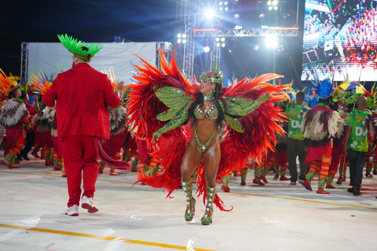 Confira o desfila da MUG no Carnaval 2026 por Fernando Madeira