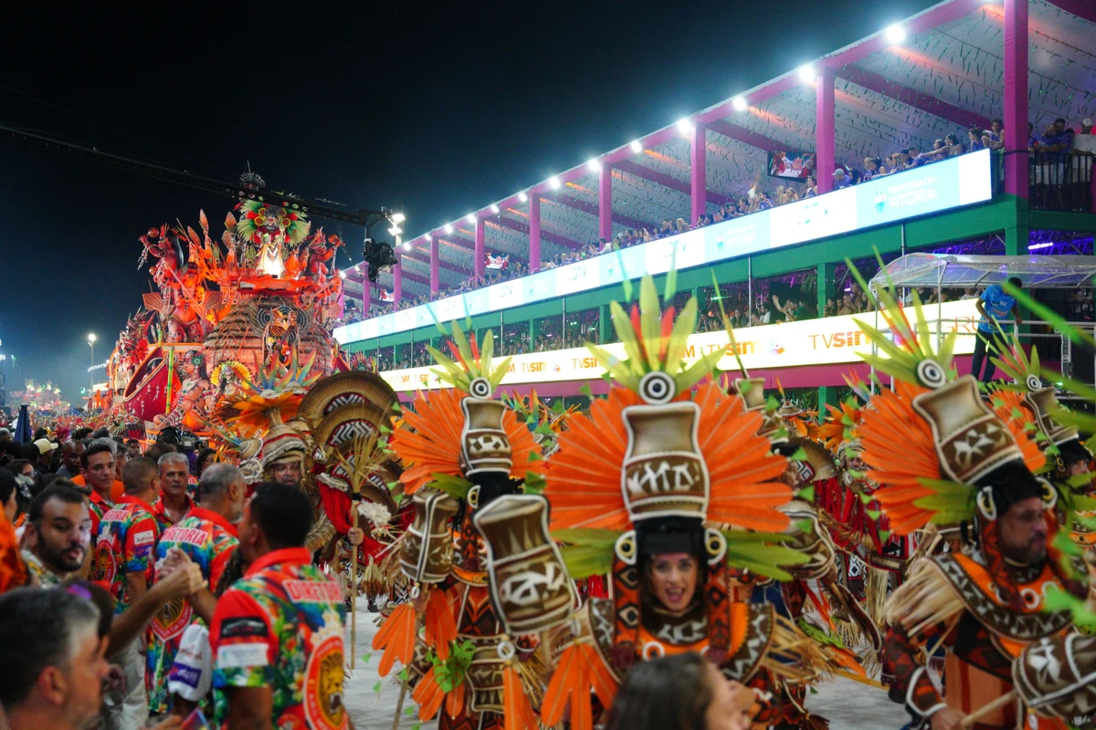 Confira o desfila da MUG no Carnaval 2026 por Fernando Madeira