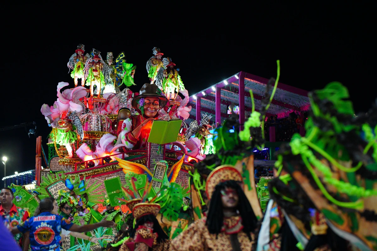 Confira o desfila da MUG no Carnaval 2026 por Fernando Madeira
