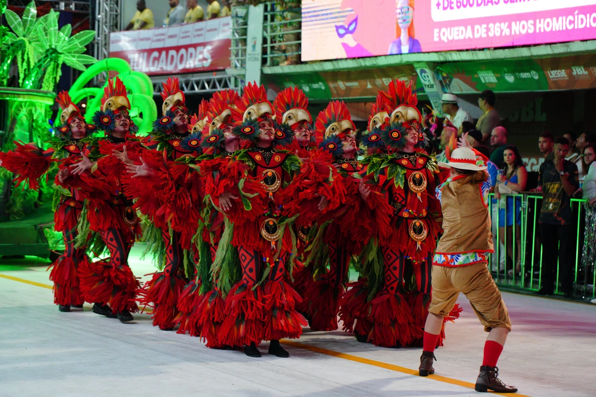 Confira o desfila da MUG no Carnaval 2026 por Fernando Madeira