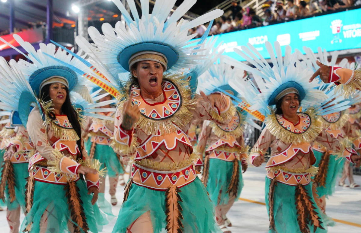 Novo Império por Ricardo Medeiros