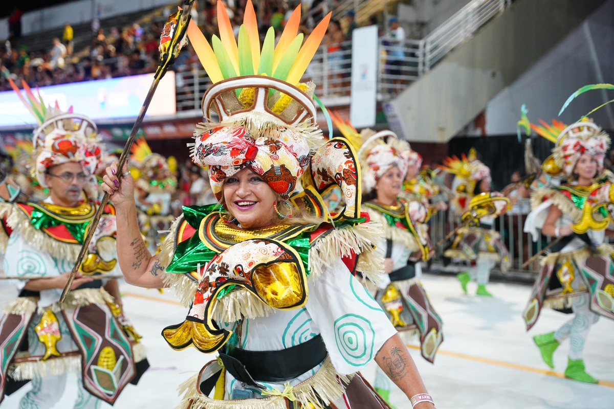 Novo Império por Ricardo Medeiros