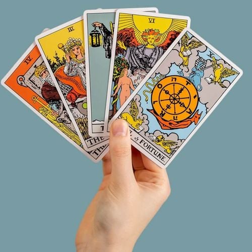 Imagem - Tarot do dia: previsão para os 12 signos em 08/02/2026