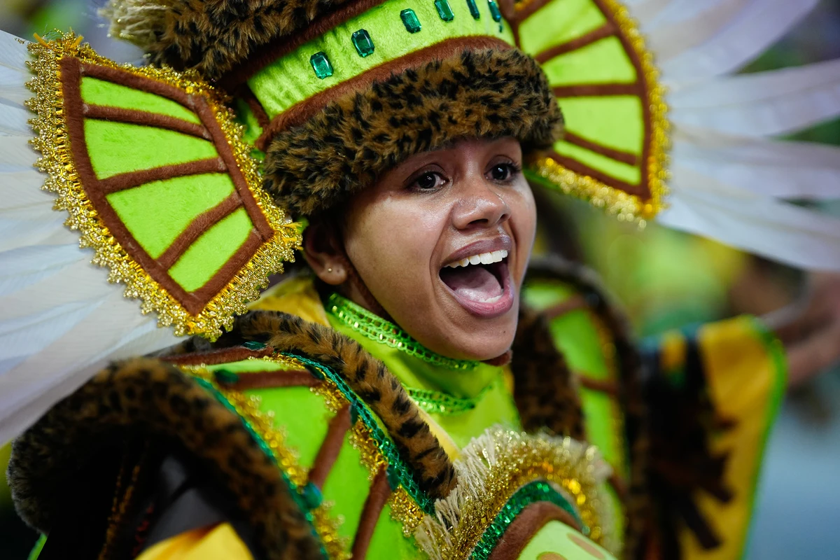 Desfile da escoa de Samba Independente de Boa Vista no Sambão do Povo por Vitor Jubini