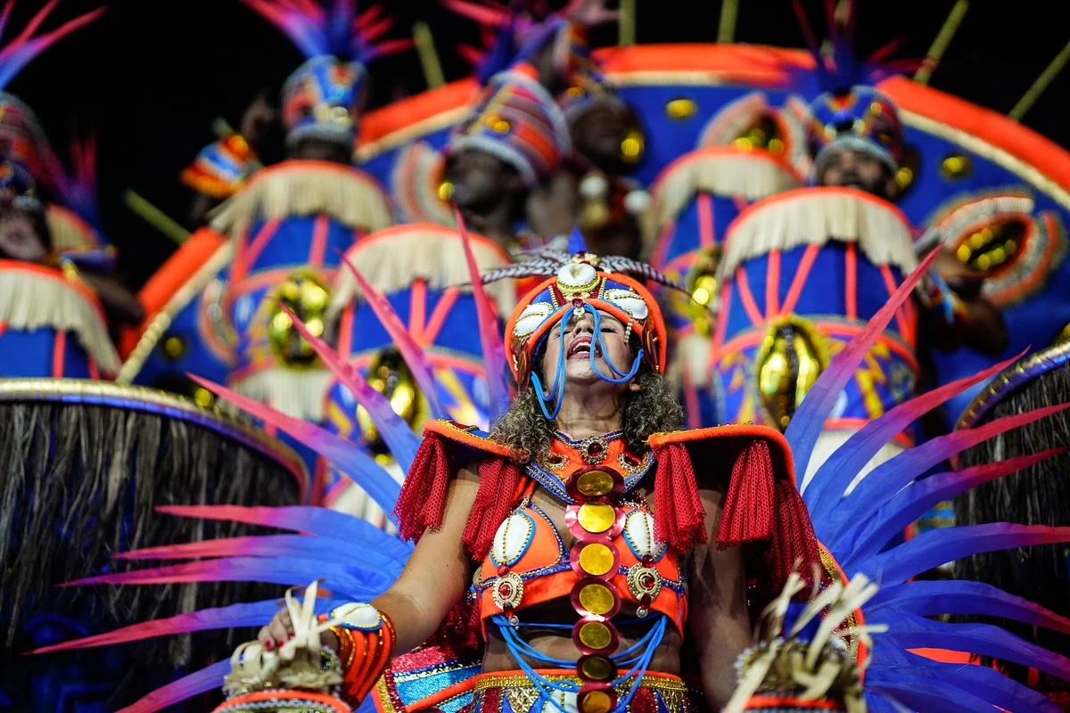 Desfile da escoa de Samba Independente de Boa Vista no Sambão do Povo por Vitor Jubini