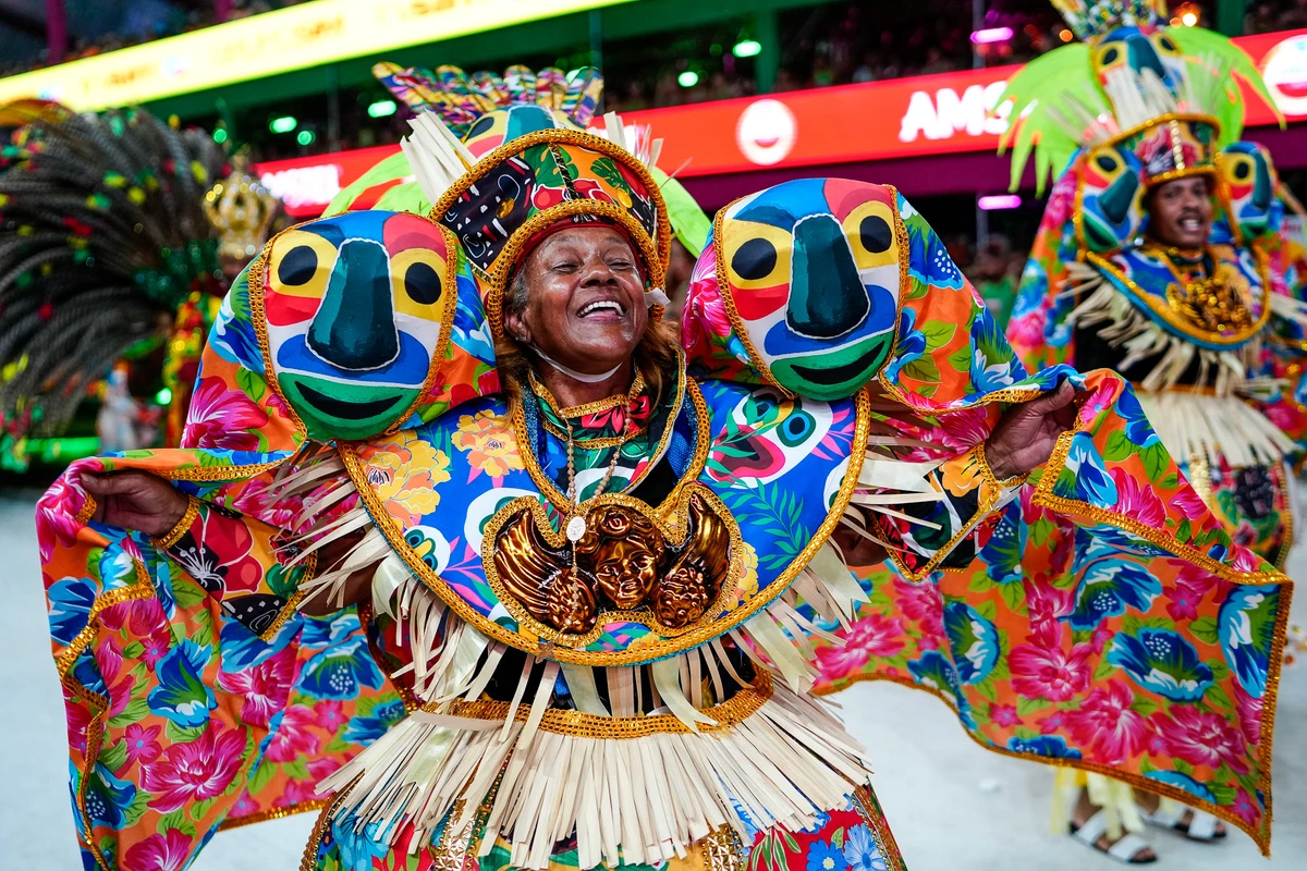 Desfile da escoa de Samba Independente de Boa Vista no Sambão do Povo por Vitor Jubini
