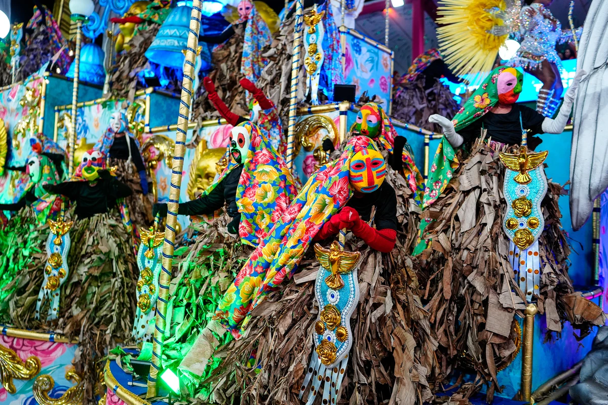 Desfile da escoa de Samba Independente de Boa Vista no Sambão do Povo por Vitor Jubini
