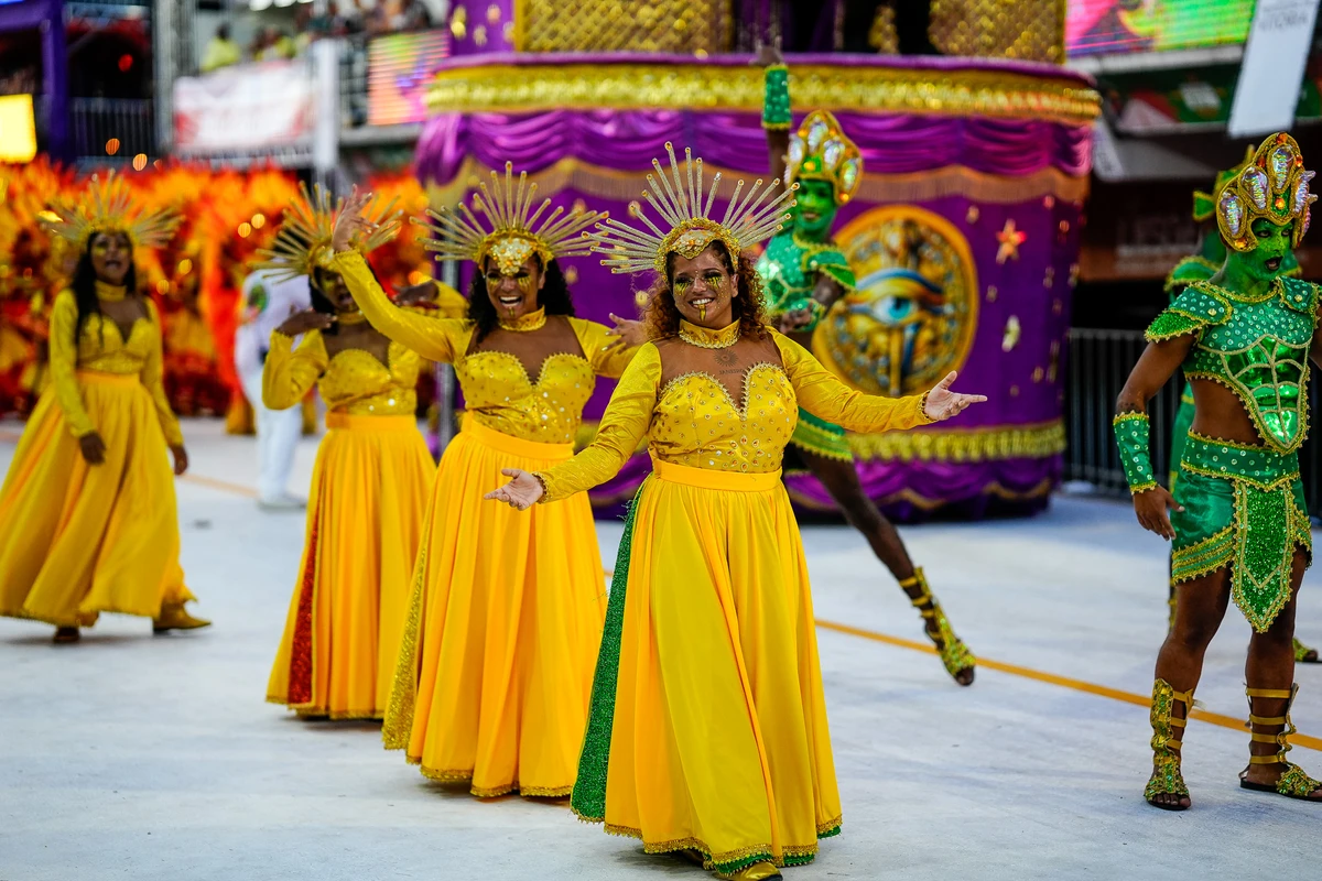Desfile da escola de samba Andaraí no Sambão do Povo por Vitor Jubini