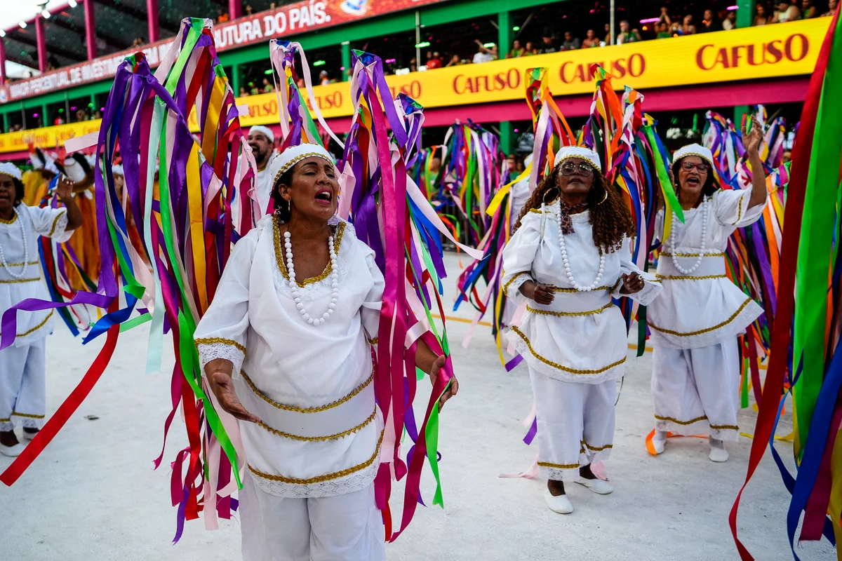 Desfile da escola de samba Andaraí no Sambão do Povo por Vitor Jubini