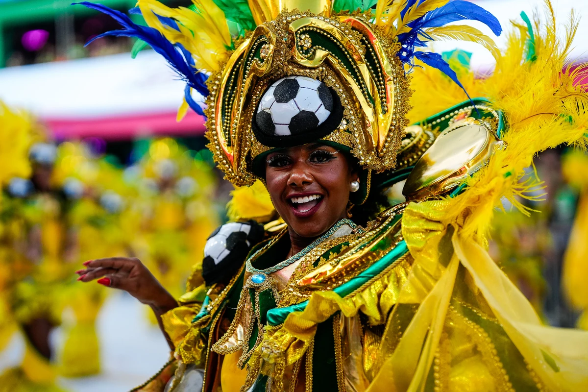 Desfile da escola de samba Andaraí no Sambão do Povo por Vitor Jubini