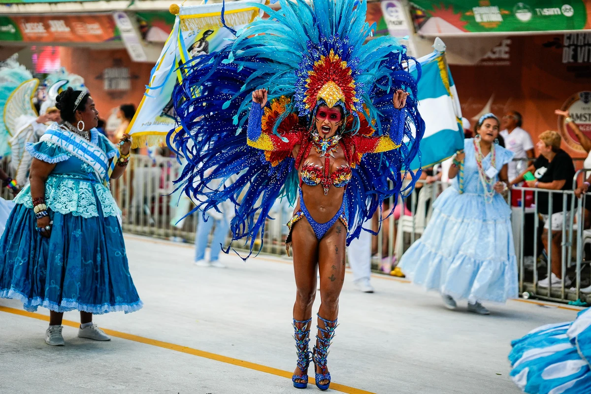 Desfile da escola de samba Andaraí no Sambão do Povo por Vitor Jubini
