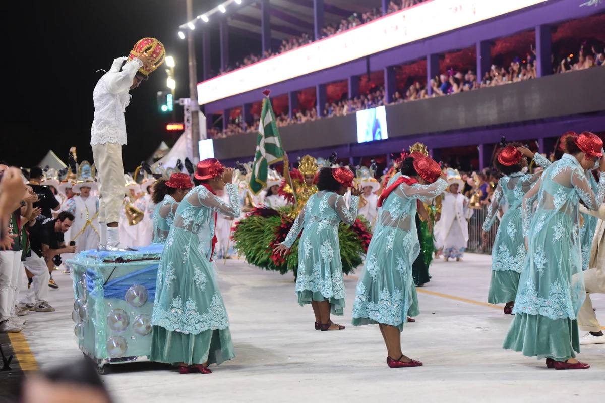 Confira o desfile da Escola de Samba Unidos DA Piedade no Carnaval 2026 por Carlos Alberto Silva