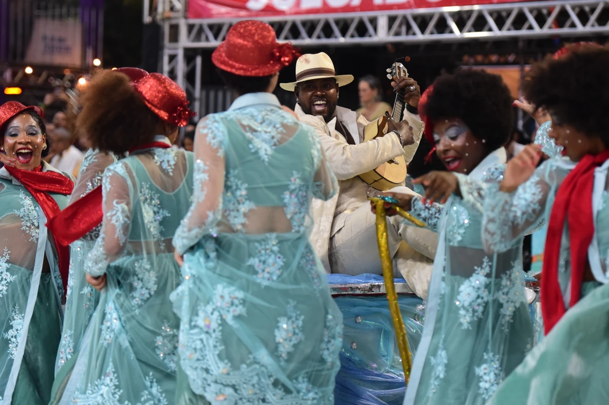 Confira o desfile da Escola de Samba Unidos DA Piedade no Carnaval 2026 por Carlos Alberto Silva