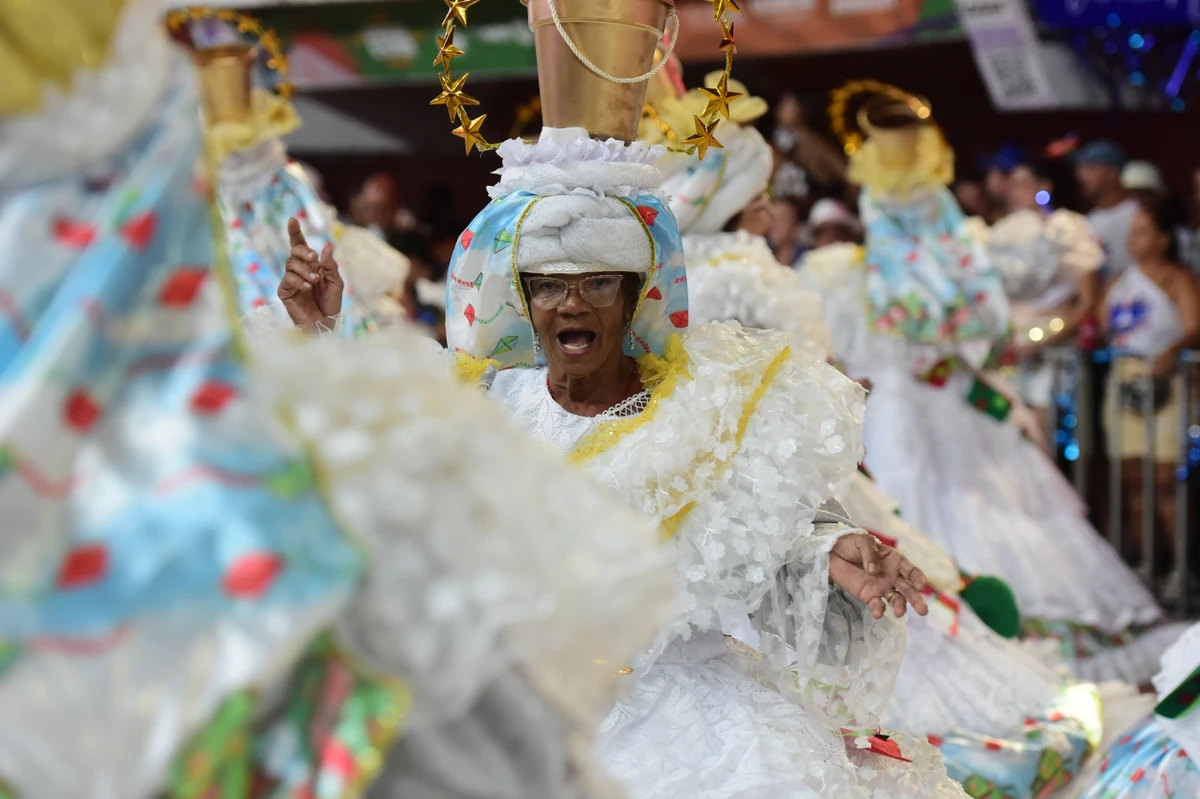 Confira o desfile da Escola de Samba Unidos DA Piedade no Carnaval 2026 por Carlos Alberto Silva