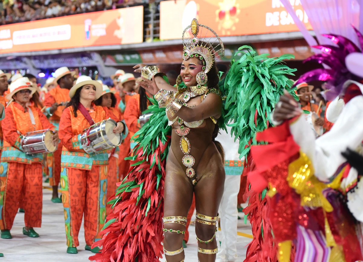 Confira o desfile da Escola de Samba Unidos DA Piedade no Carnaval 2026 por Carlos Alberto Silva