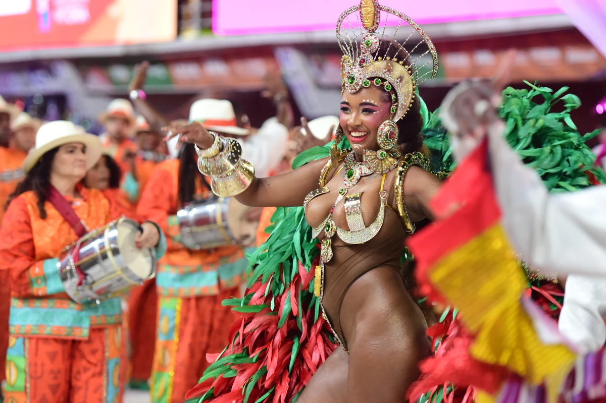 Confira o desfile da Escola de Samba Unidos DA Piedade no Carnaval 2026 por Carlos Alberto Silva
